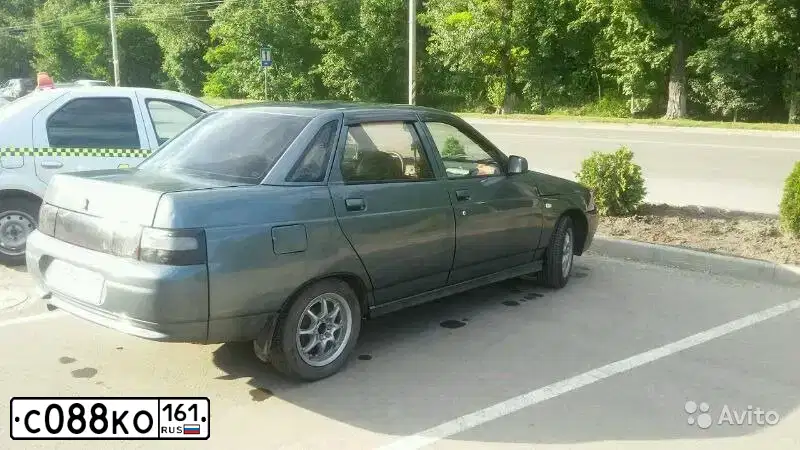 Фото автомобиля LADA 2110, 2001 — госномер Х184АВ90. Цвет: Серый