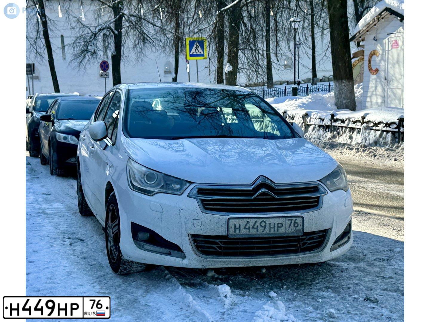 Фото автомобиля CITROEN C4, 2013 — госномер Н449НР76. Цвет: Белый