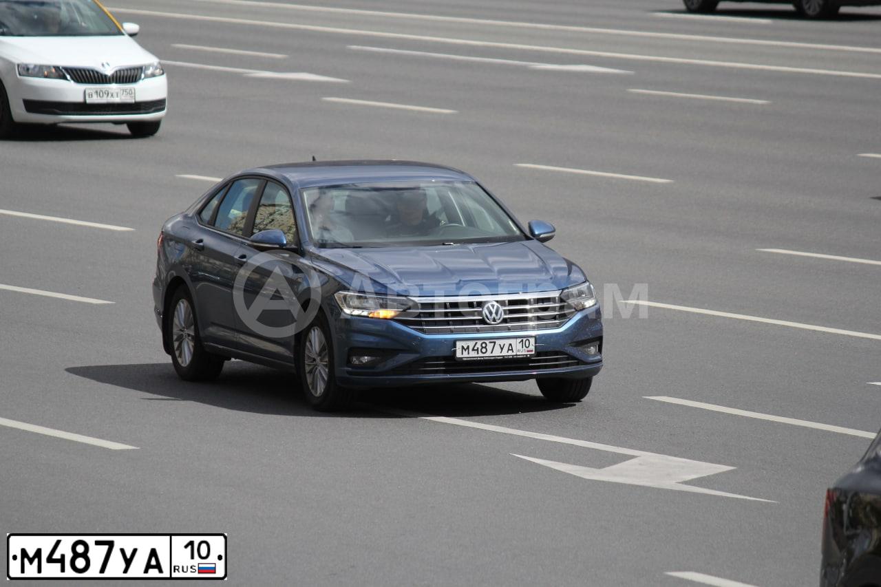 Фото автомобиля VOLKSWAGEN JETTA, 2020 — госномер М487УА10. Цвет: синий