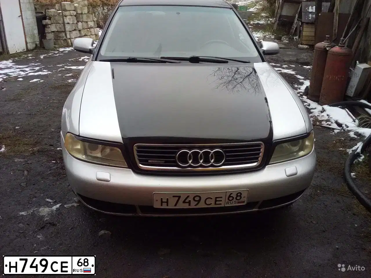 Фото автомобиля AUDI A4, 1999 — госномер Н749СЕ68. Цвет: БЕЛЫЙ-СЕРЕБРИСТЫЙ-ЧЕРНЫЙ