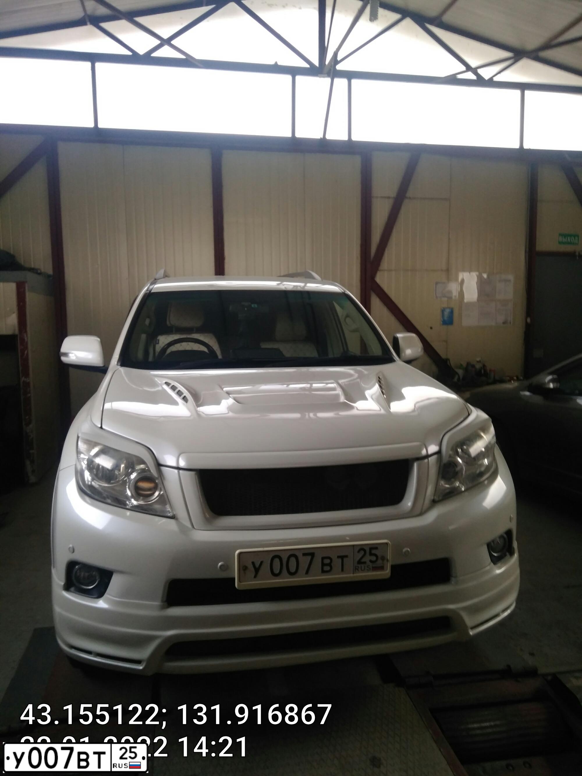 Фото автомобиля SUZUKI ESCUDO, 2008 — госномер М411ТР65