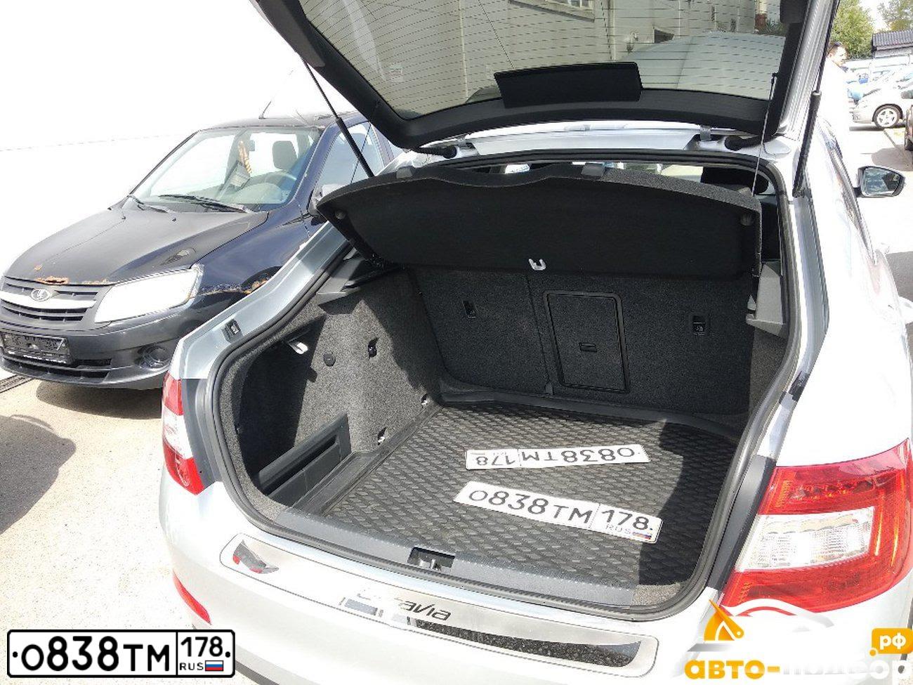 Фото автомобиля SKODA OCTAVIA, 2013 — госномер О838ТМ178. Цвет: СЕРЕБРИСТЫЙ