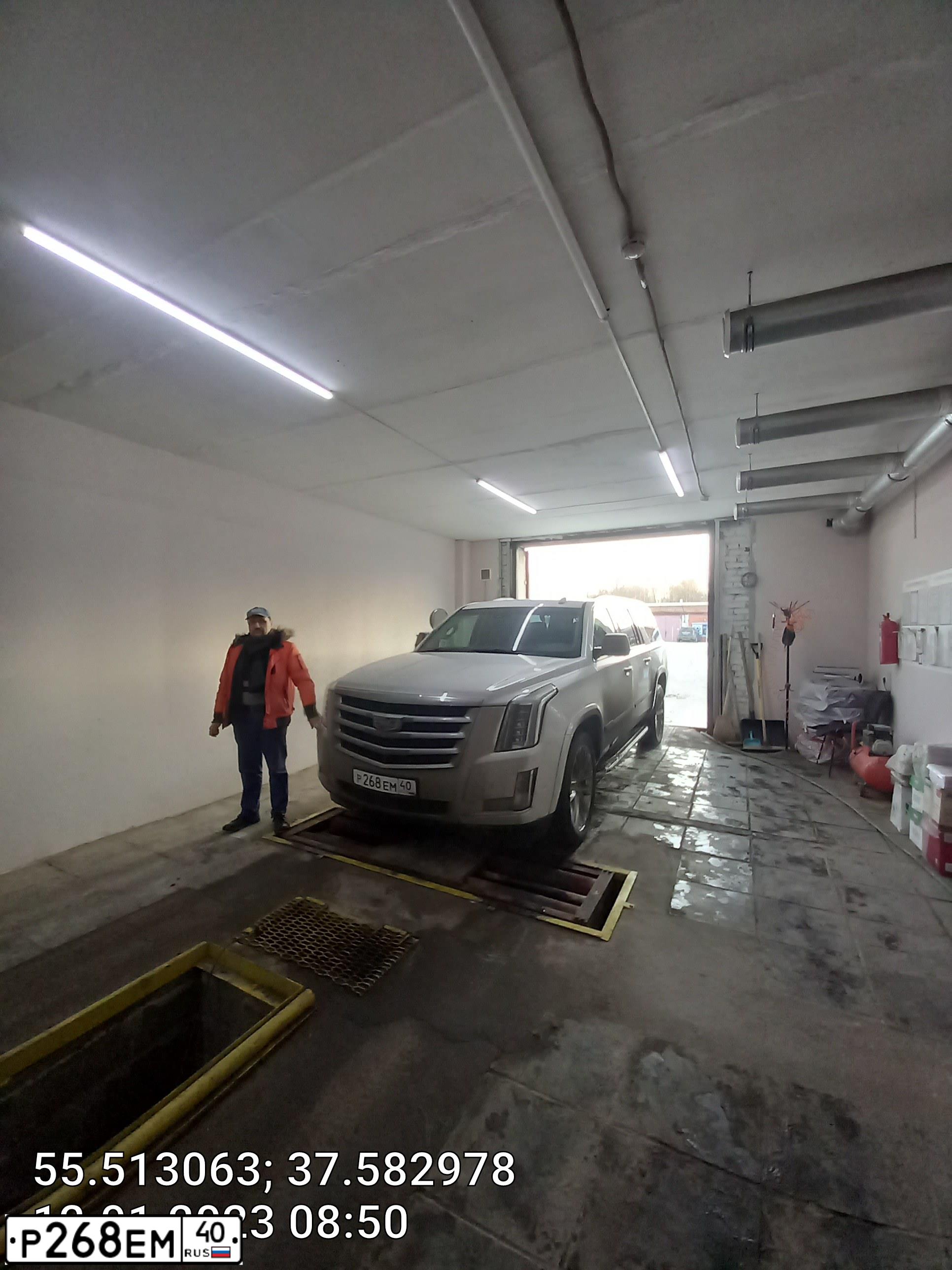 Фото автомобиля CADILLAC ESCALADE, 2019 — госномер К893ОК45