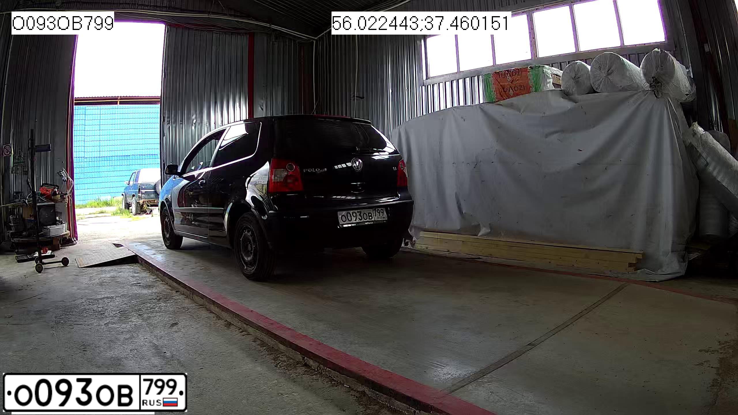Фото автомобиля VOLKSWAGEN POLO, 2002 — госномер А877ОЕ193. Цвет: ЧЕРНЫЙ