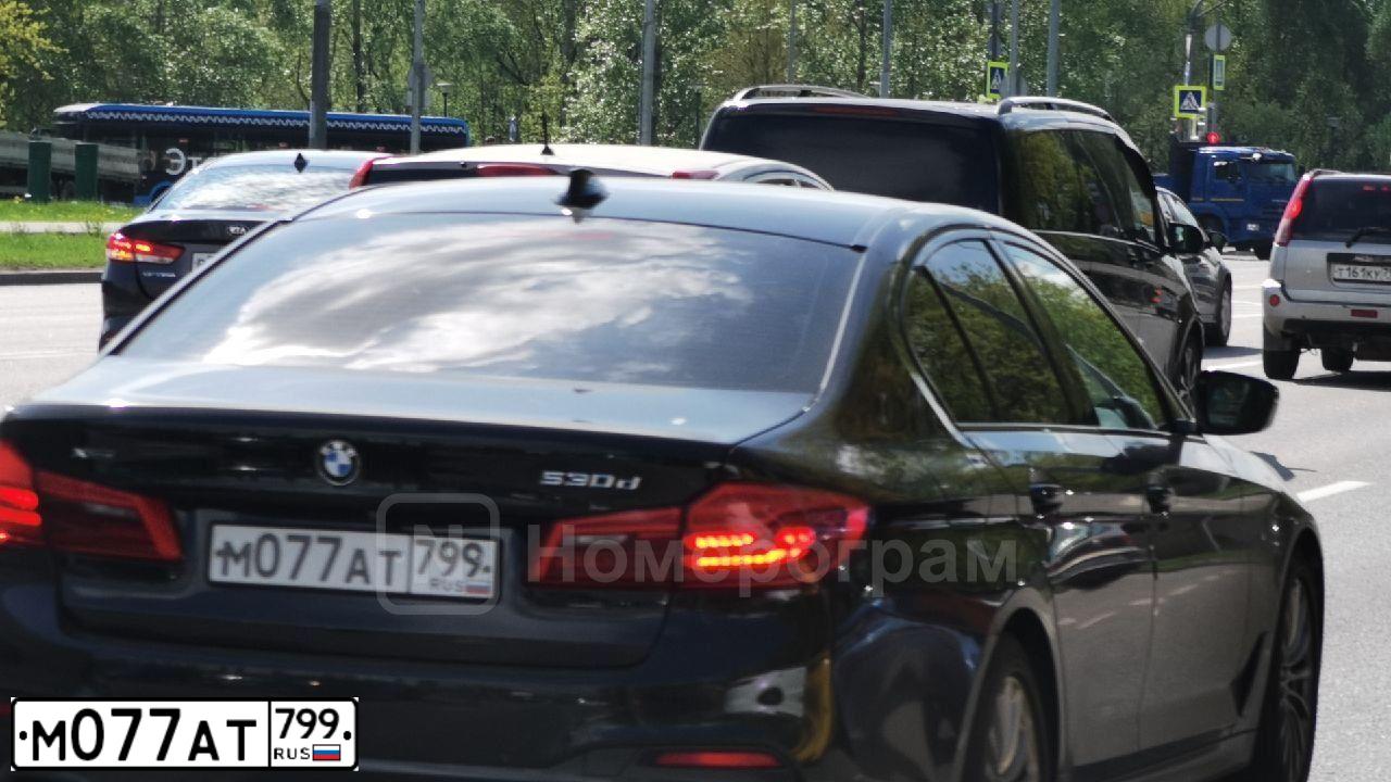 Фото автомобиля BMW 530D, 2018 — госномер У440ЕВ550