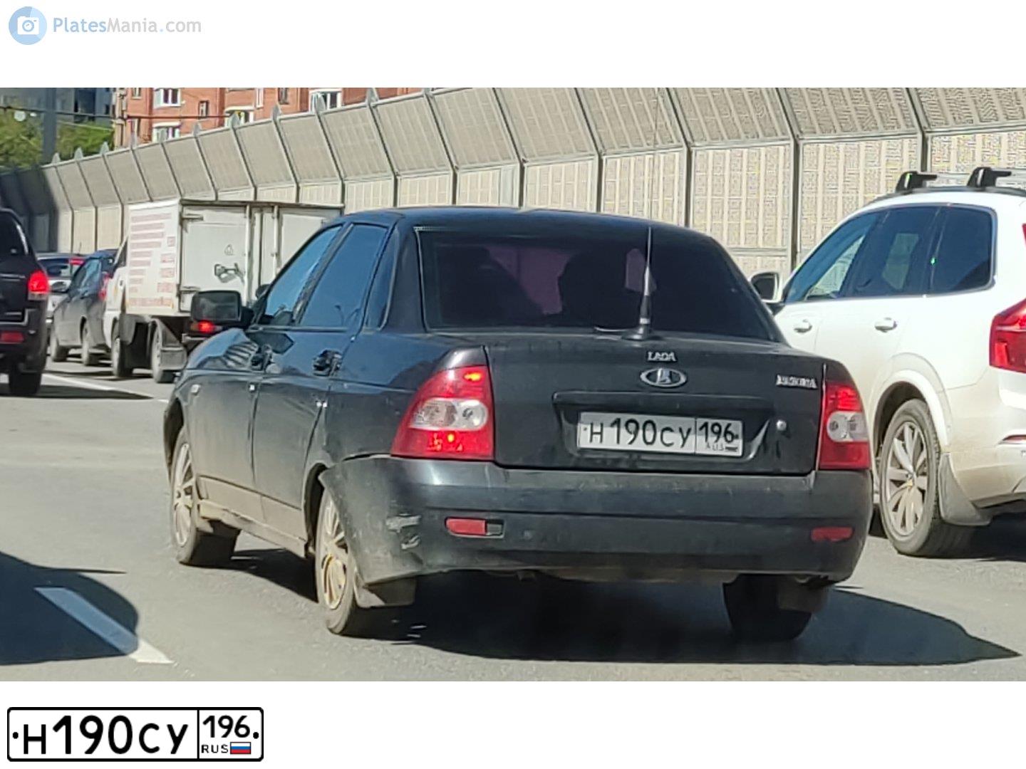Фото автомобиля LADA 2172 PRIORA, 2012 — госномер М335НН45. Цвет: Сине-Черный