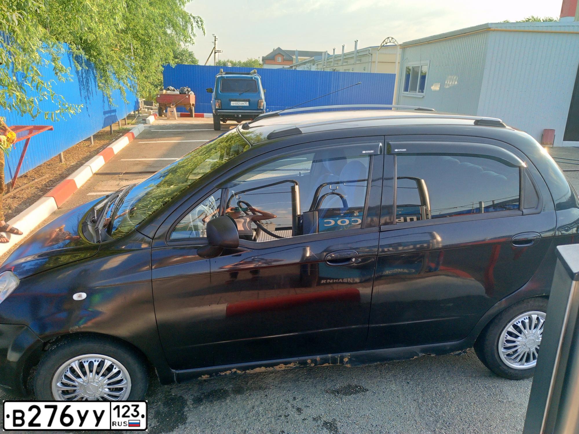 Фото автомобиля CHEVROLET SPARK, 2007 — госномер О581НЕ126
