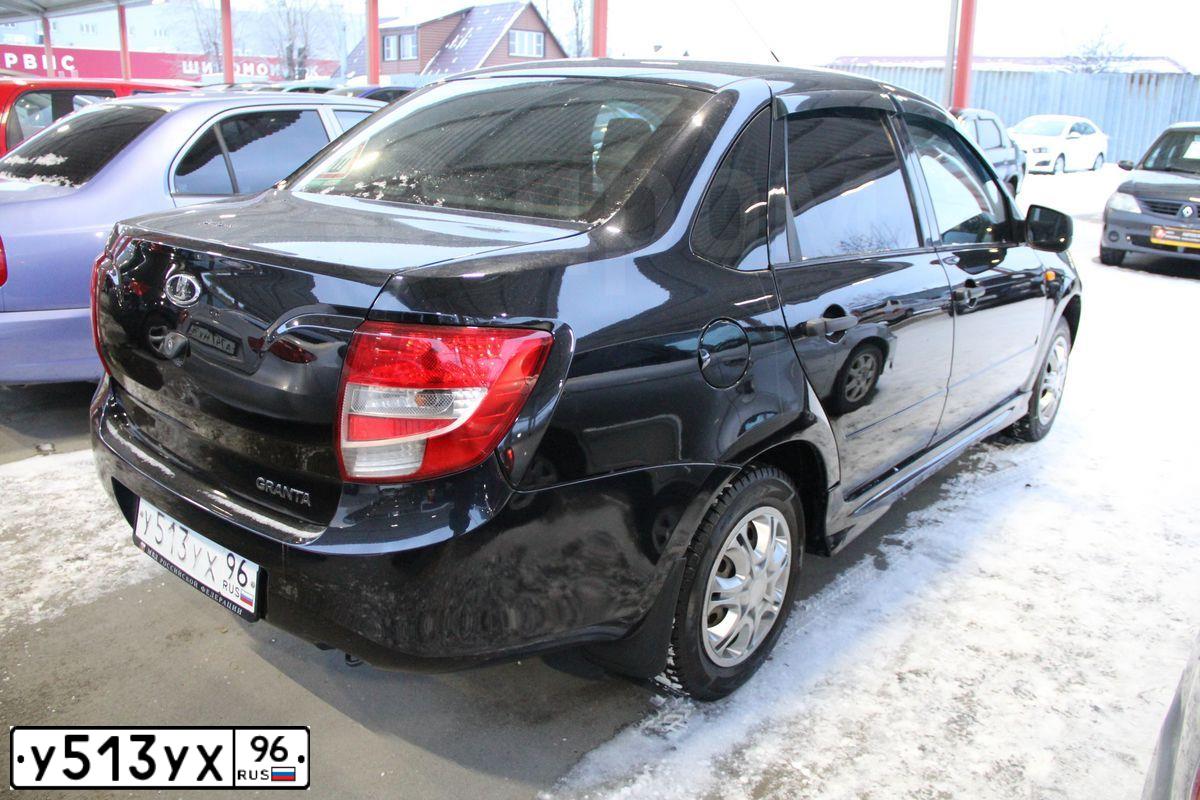 Фото автомобиля LADA 2190 GRANTA, 2012 — госномер О404АР196. Цвет: ЧЕРНЫЙ