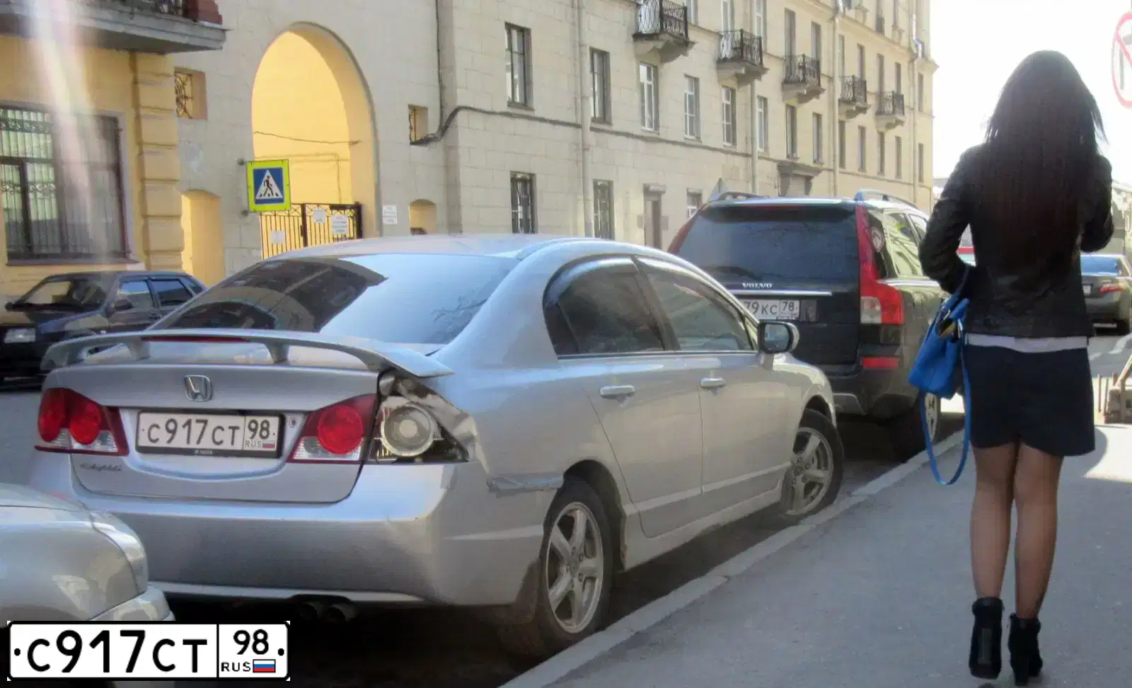Фото автомобиля HONDA CIVIC, 2007 — госномер С917СТ98. Цвет: СЕРЕБРИСТЫЙ