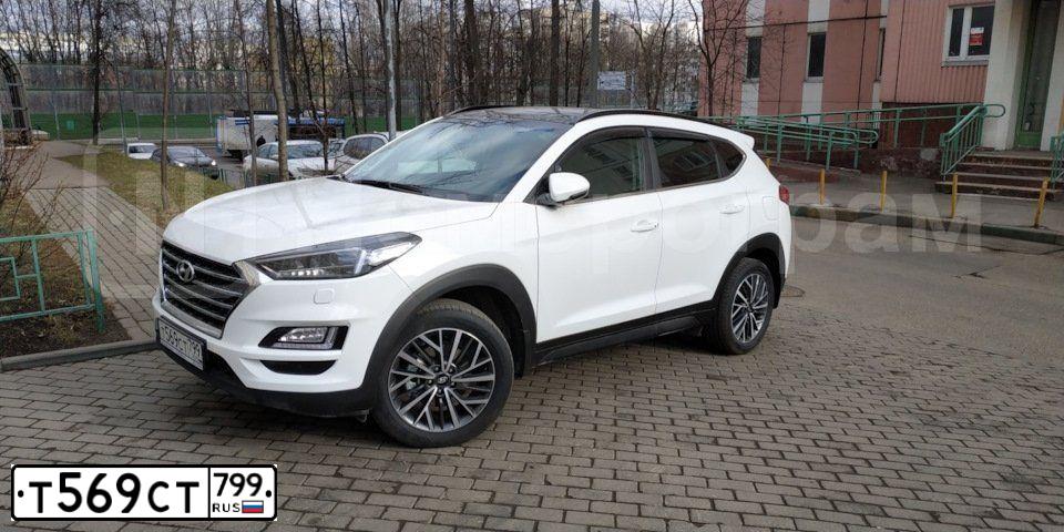 Фото автомобиля HYUNDAI TUCSON, 2020 — госномер Т569СТ799. Цвет: БЕЛЫЙ
