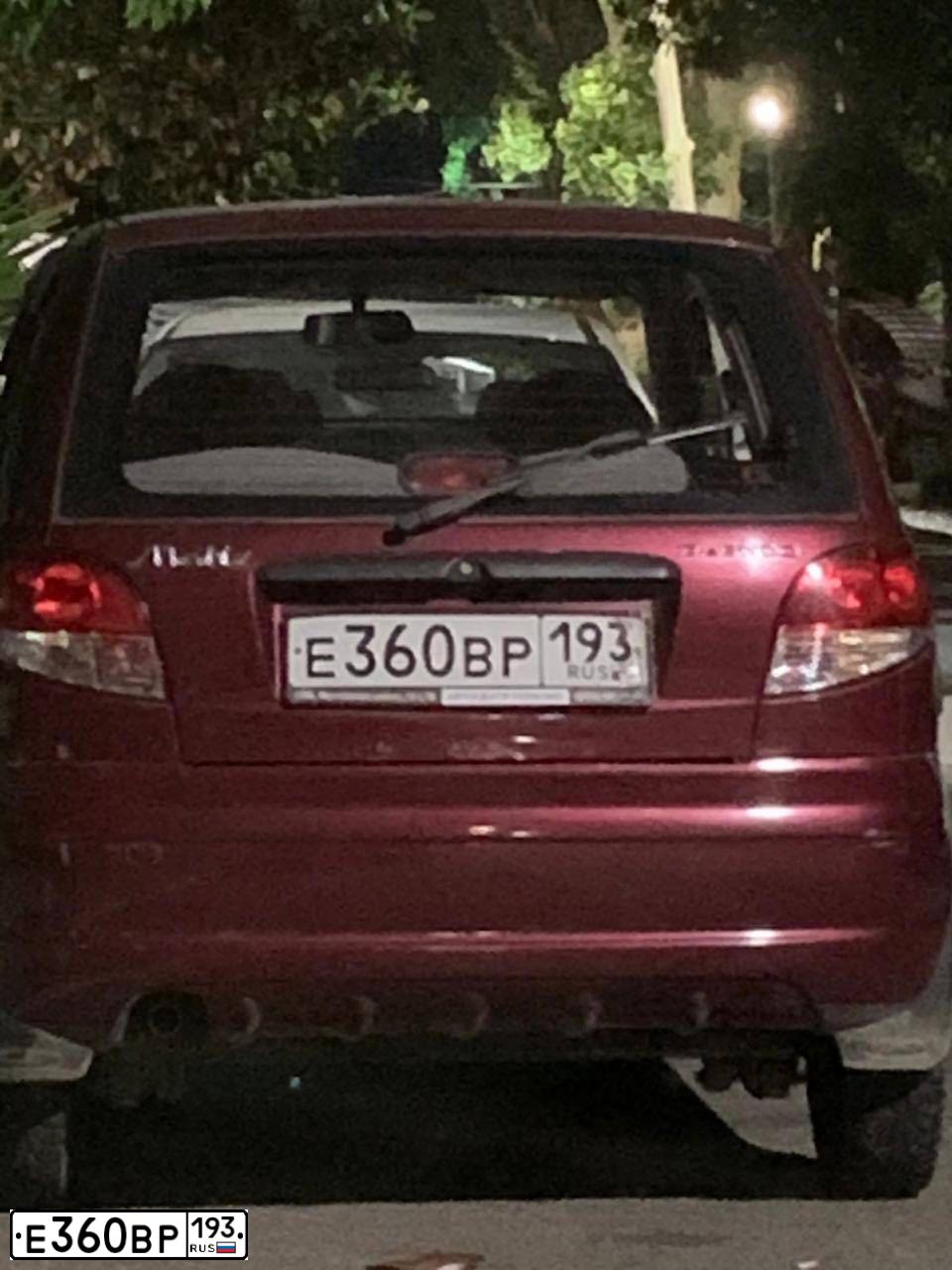 Фото автомобиля DAEWOO MATIZ, 2011 — госномер Е360ВР193. Цвет: СПЕЛАЯ ВИШНЯ