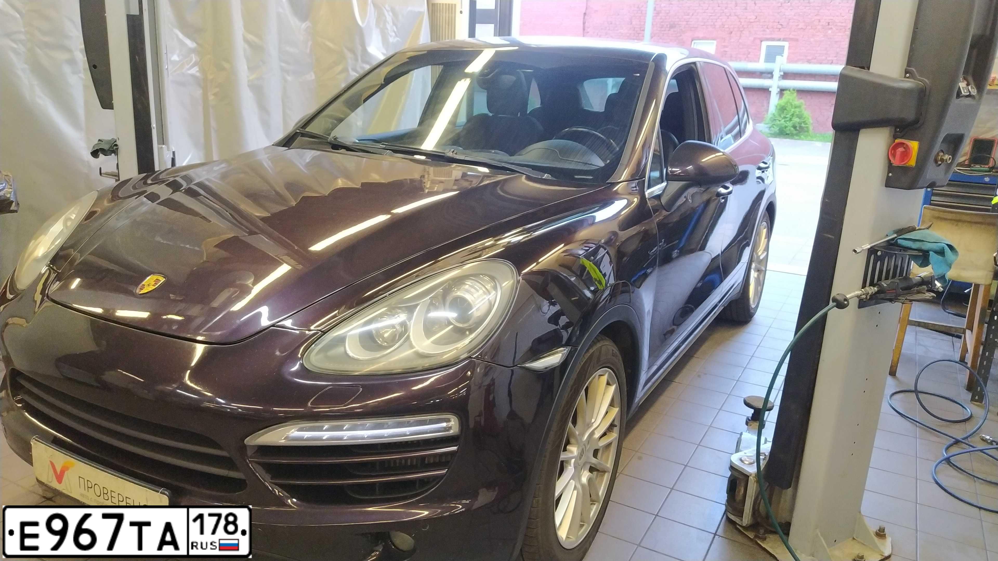 Фото автомобиля PORSCHE CAYENNE S DIESEL, 2014 — госномер Х628ТО55