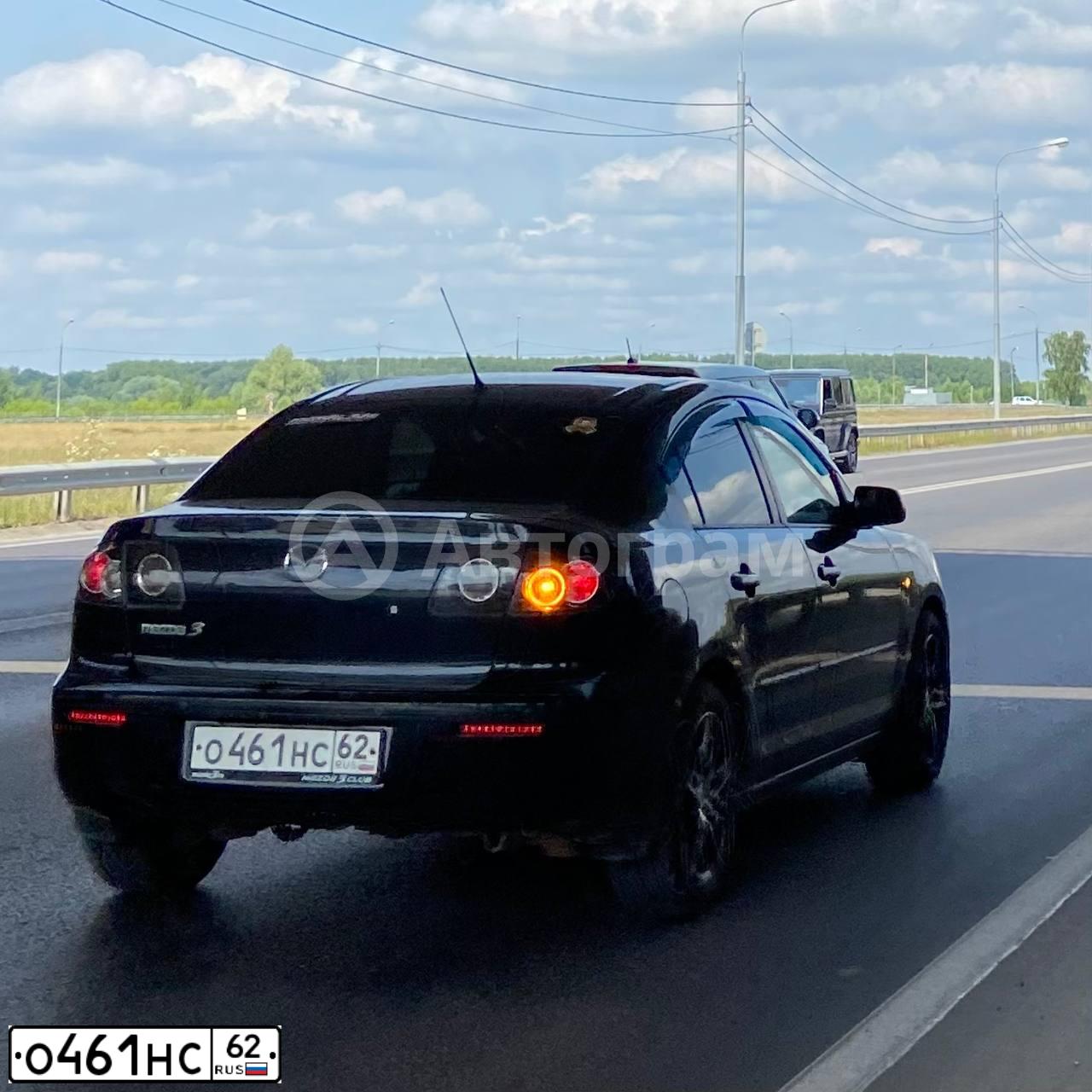 Фото автомобиля MAZDA 3, 2007 — госномер О461НС62. Цвет: ЧЕРНЫЙ