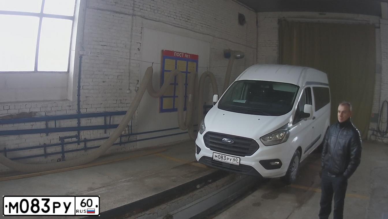 Фото автомобиля FORD D FOCUS, 2006 — госномер У733РХ33. Цвет: СЕРЕБРИСТЫЙ