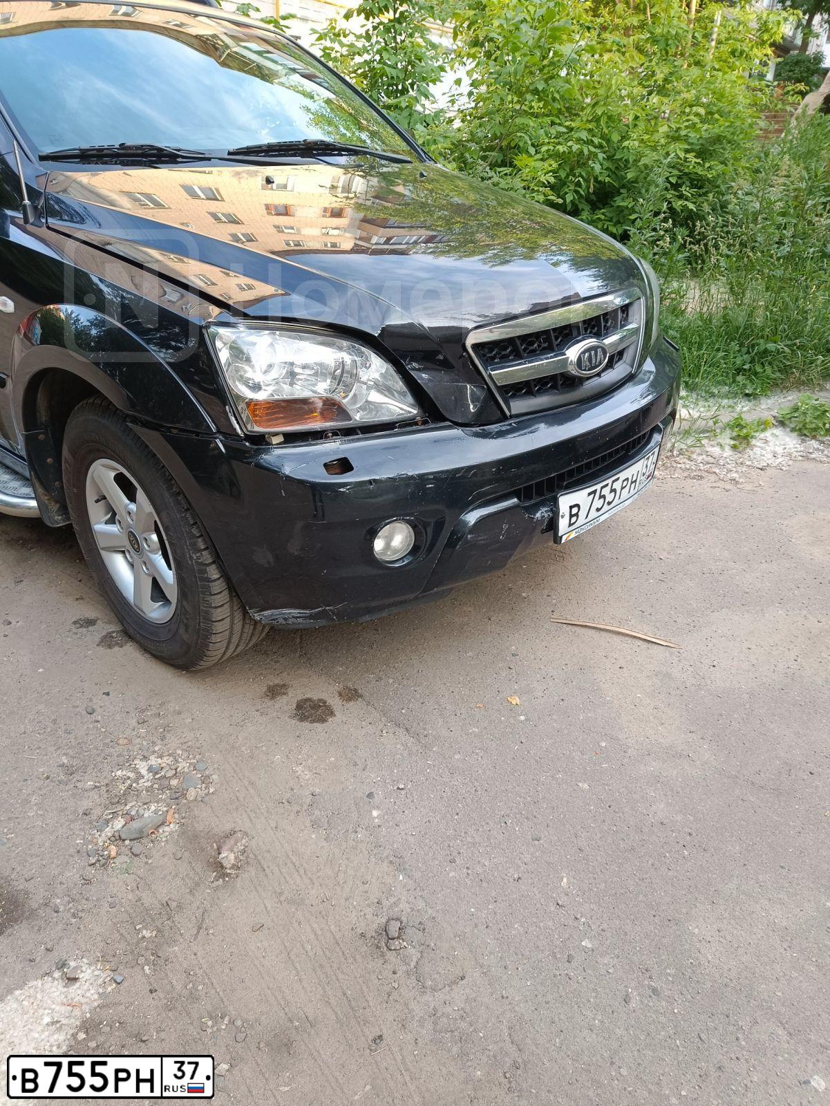 Фото автомобиля KIA SORENTO, 2009 — госномер Р797ТВ47. Цвет: Черный жемчуг (Чёрный)