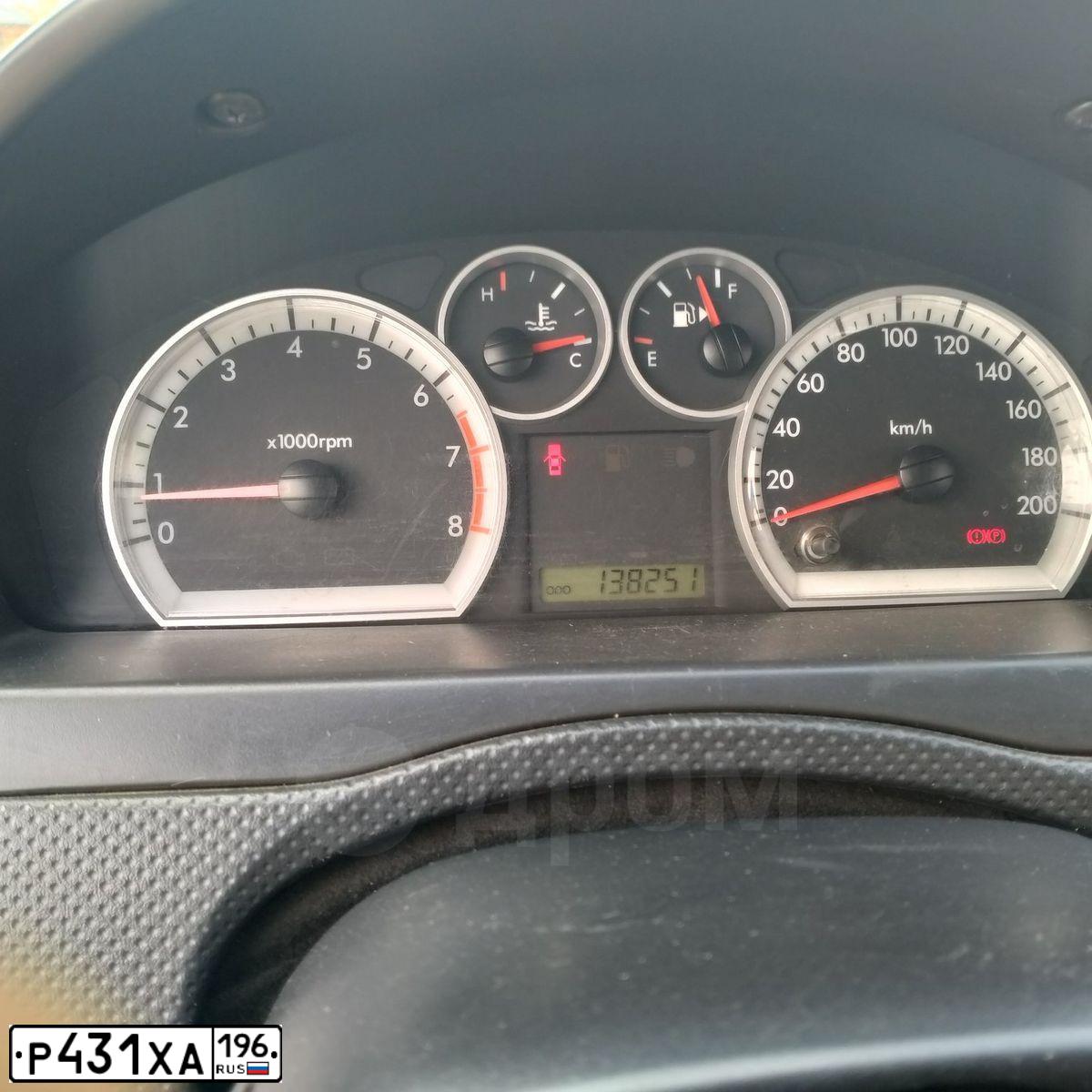 Фото автомобиля CHEVROLET AVEO, 2008 — госномер Р431ХА196. Цвет: СЕРЫЙ