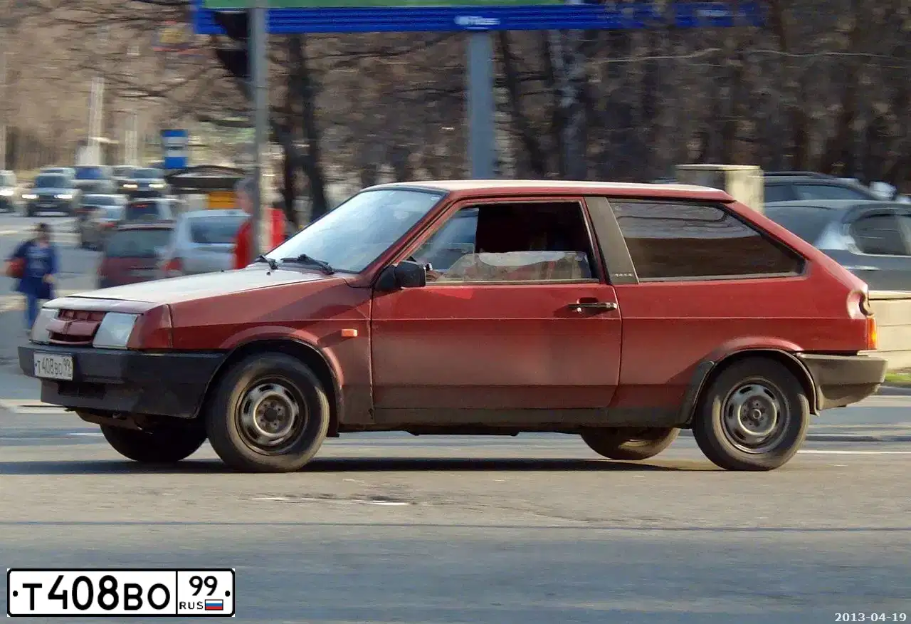 Фото автомобиля LADA 2108 SAMARA, 1991 — госномер Т408ВО99. Цвет: ТЕМНО-КРАСНЫЙ