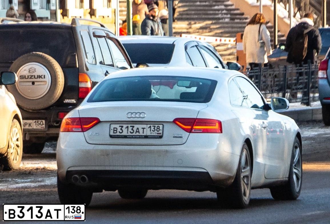 Фото автомобиля AUDI A5, 2015 — госномер Р391ОК70. Цвет: Белый