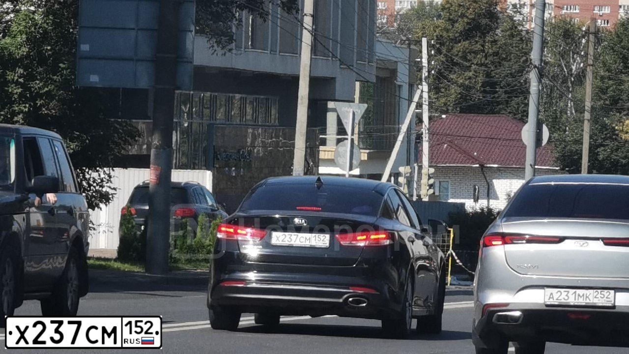 Фото автомобиля KIA MAGENTIS / OPTIMA, 2017 — госномер Х237СМ152. Цвет: ЧЕРНЫЙ