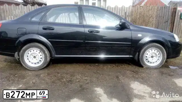 Фото автомобиля CHEVROLET LACETTI, 2008 — госномер В272МР69. Цвет: ЧЕРНЫЙ