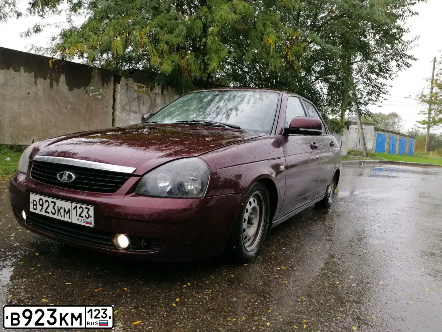 Фото автомобиля LADA PRIORA, 2010 — госномер А523УС193. Цвет: ТЕМНО-ВИШНЕВЫЙ