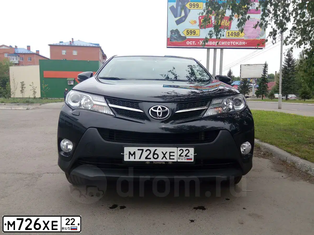 Фото автомобиля TOYOTA RAV4, 2013 — госномер М726ХЕ22. Цвет: ЧЕРНЫЙ