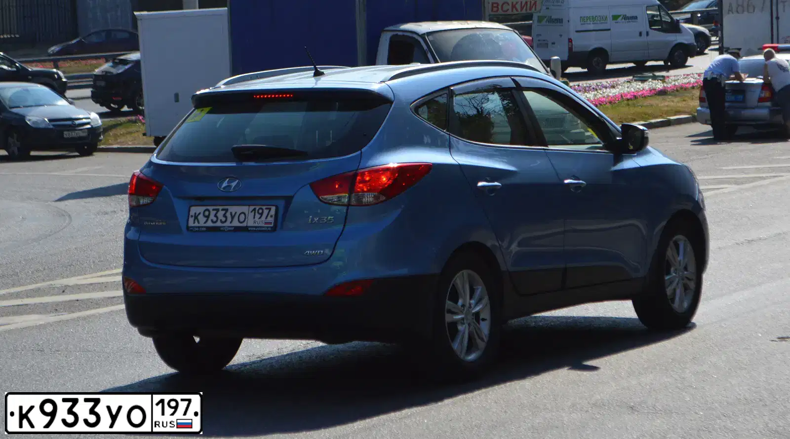 Фото автомобиля HYUNDAI IX35, 2012 — госномер К933УО197. Цвет: ГОЛУБОЙ