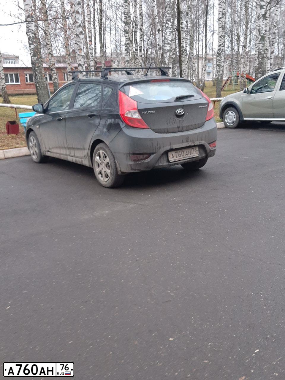 Фото автомобиля HYUNDAI SOLARIS, 2011 — госномер А760АН76. Цвет: ЧЕРНЫЙ