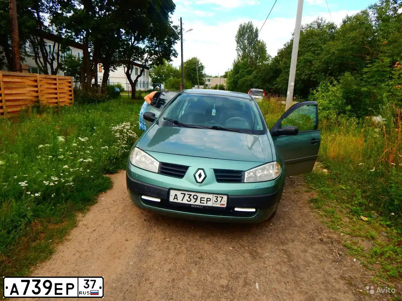 Фото автомобиля RENAULT MEGANE, 2005 — госномер В674ХА37
