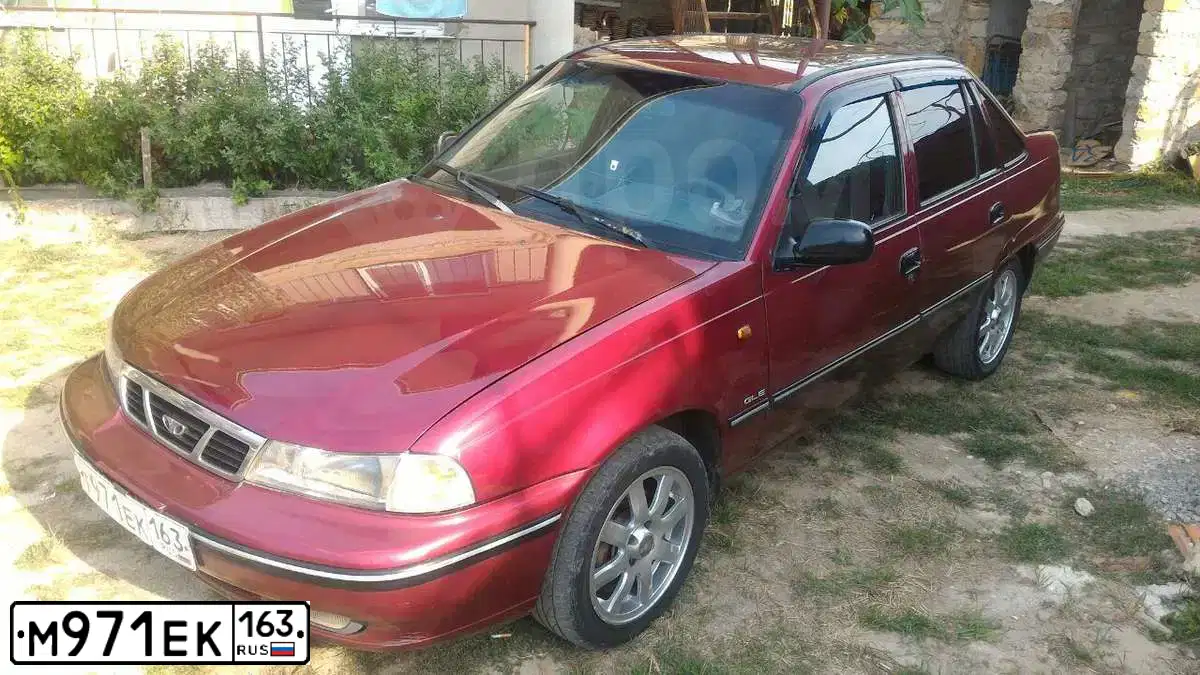 Фото автомобиля KIA CEE'D, 2008 — госномер Н295ВМ186. Цвет: синий