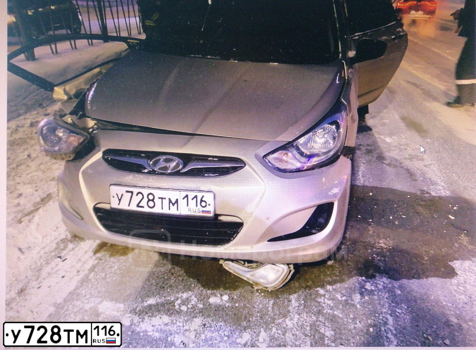 Фото автомобиля HYUNDAI SOLARIS, 2012 — госномер У728ТМ116. Цвет: БЕЖЕВО-СЕРЫЙ