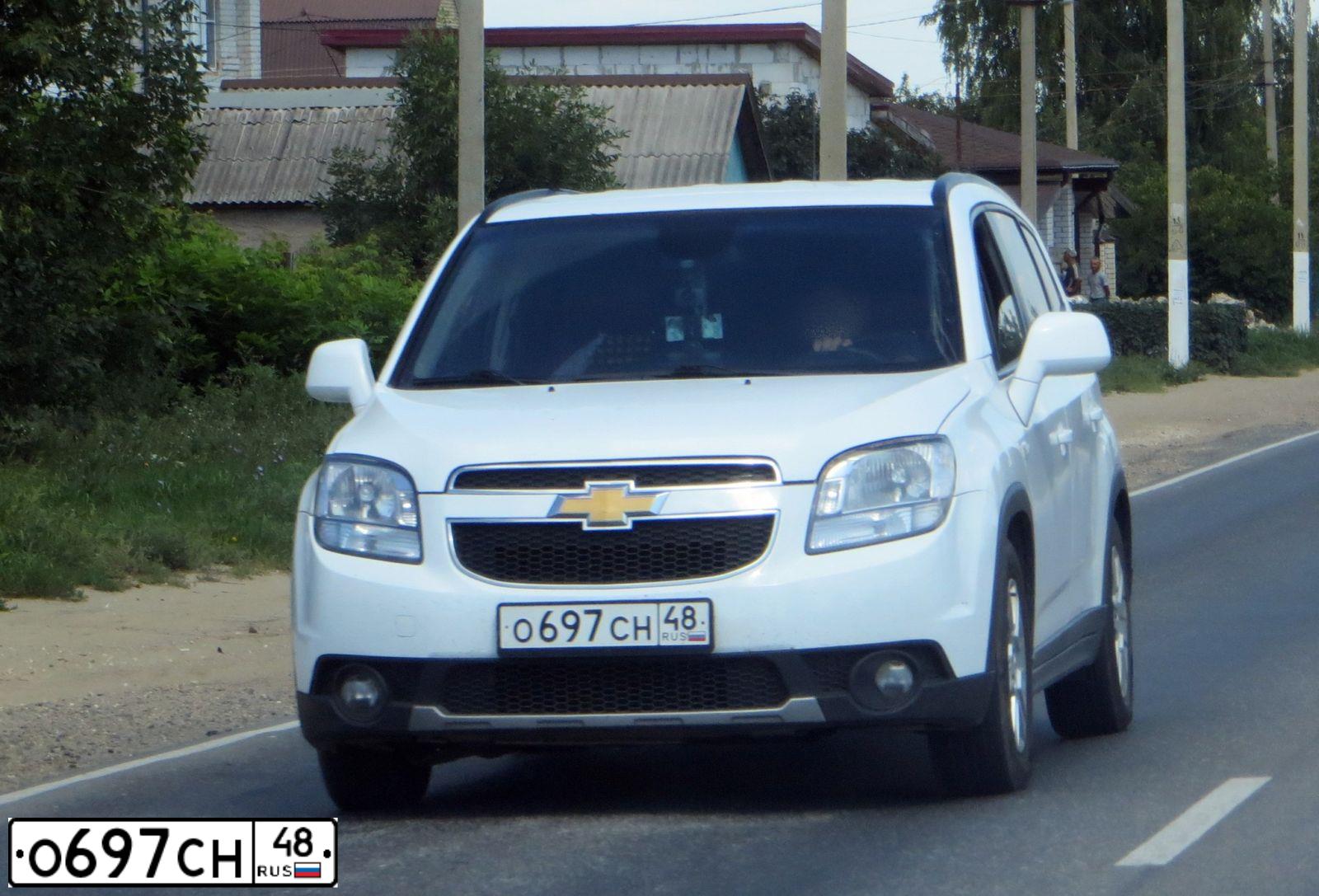 Фото автомобиля CHEVROLET ORLANDO, 2012 — госномер О697СН48. Цвет: БЕЛЫЙ