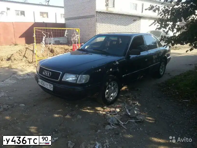 Фото автомобиля AUDI 100, 1992 — госномер У436ТС90. Цвет: ЧЕРНЫЙ