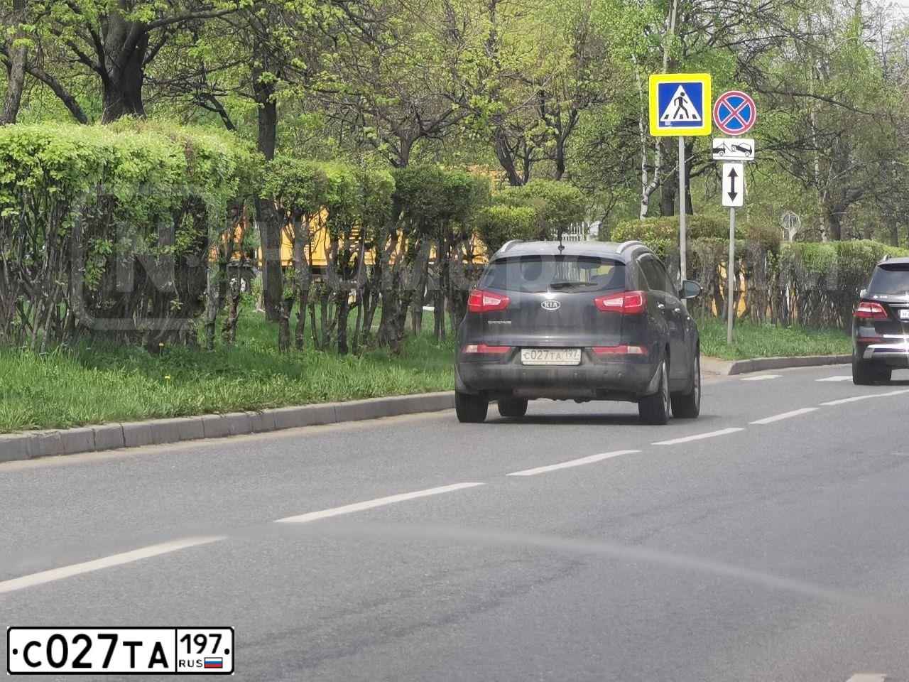 Фото автомобиля KIA SPORTAGE, 2012 — госномер С027ТА197. Цвет: ЧЕРНЫЙ