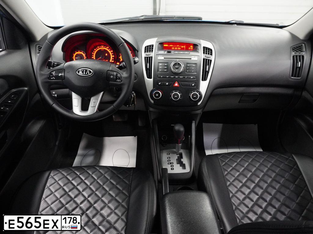 Фото автомобиля KIA CEE'D, 2011 — госномер М992КУ790. Цвет: синий