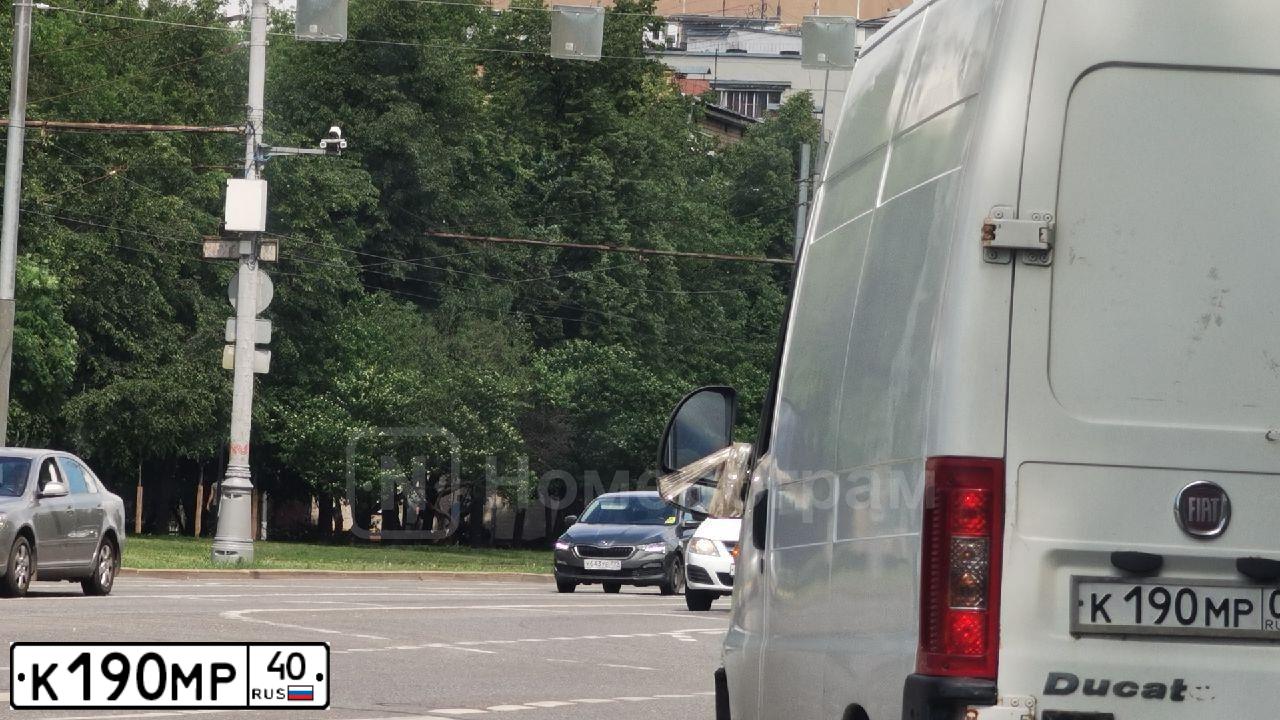 Фото автомобиля LADA 2114 SAMARA, 2008 — госномер К190МР40. Цвет: ЧЕРНЫЙ