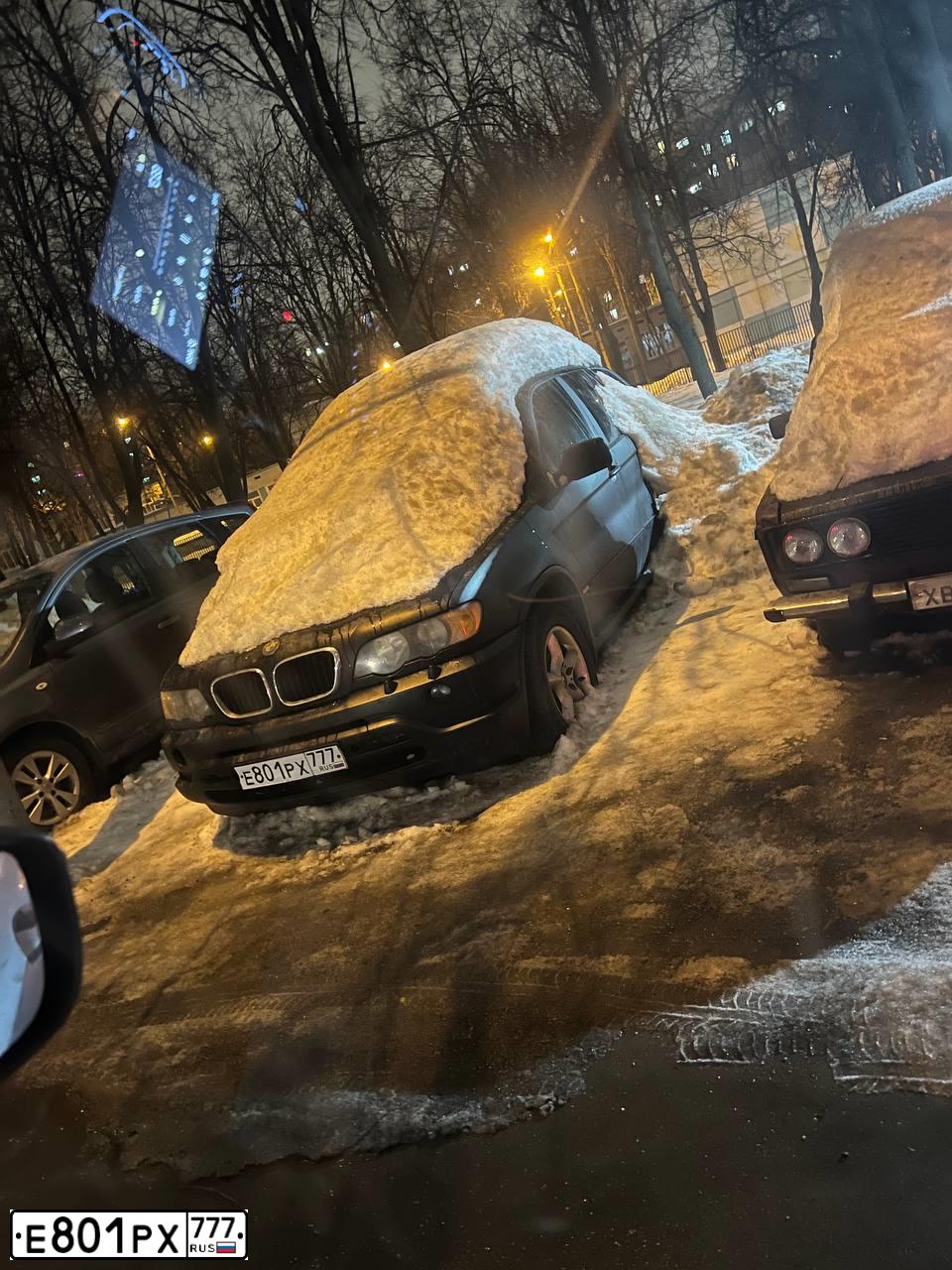 Фото автомобиля BMW X5, 2002 — госномер Н888ВЕ750. Цвет: ЧЕРНЫЙ