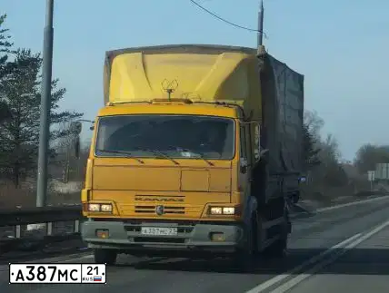 Фото автомобиля KAMAZ 4308 /4X2/, 2008 — госномер Т683ХК05. Цвет: ЖЁЛТЫЙ