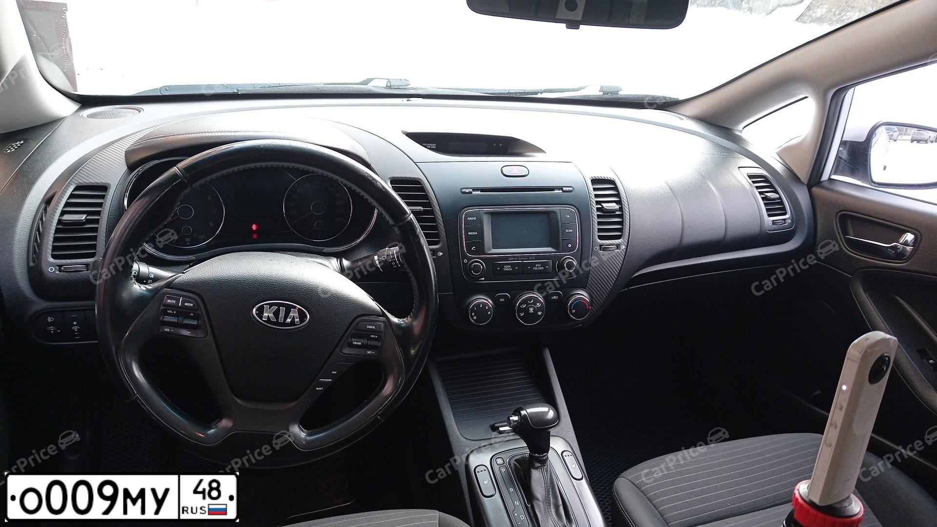 Фото автомобиля KIA CERATO, 2013 — госномер О009МУ48. Цвет: Белый