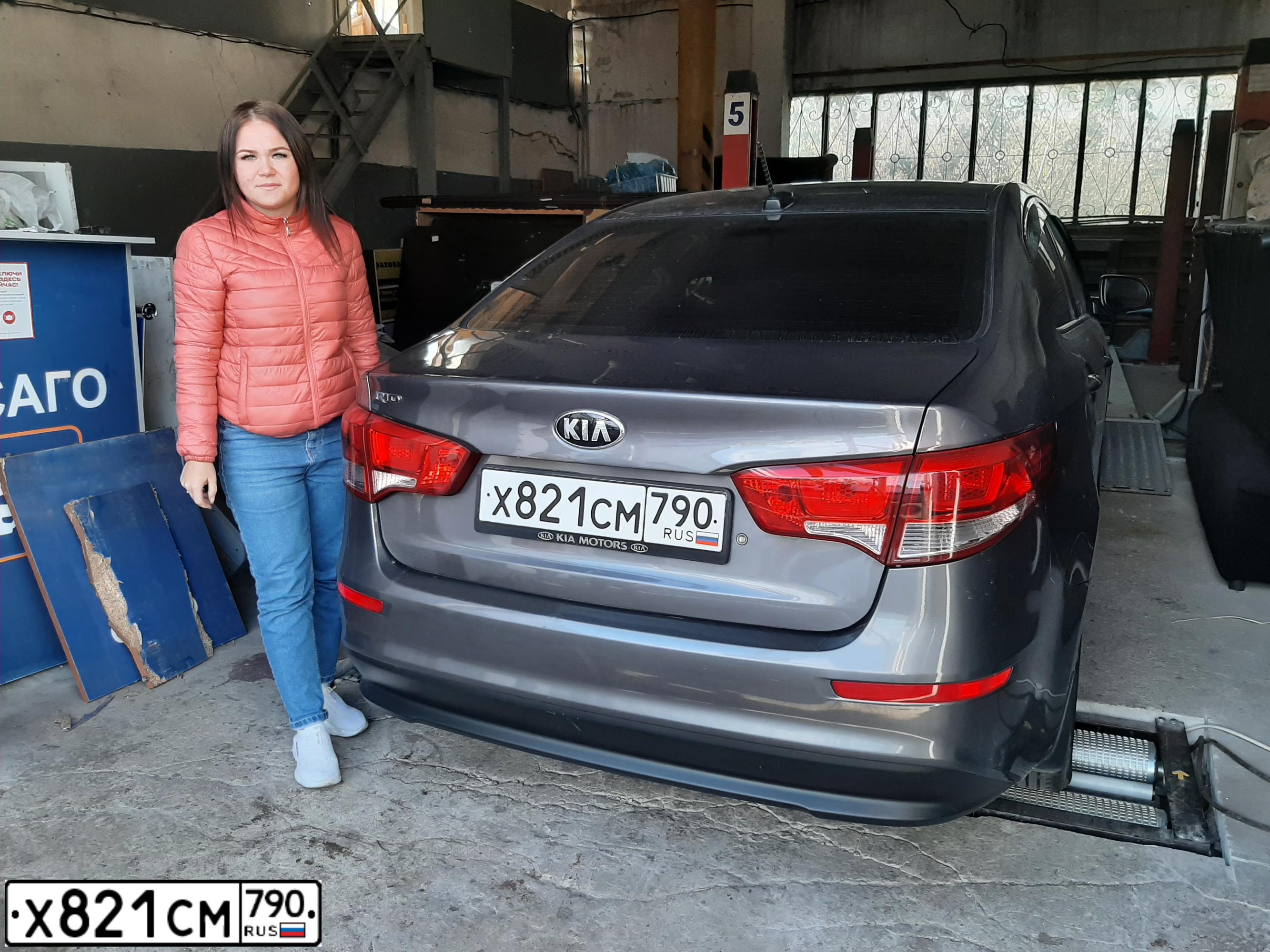 Фото автомобиля KIA RIO, 2017 — госномер О648ТК46. Цвет: ТЕМНО-СЕРЫЙ