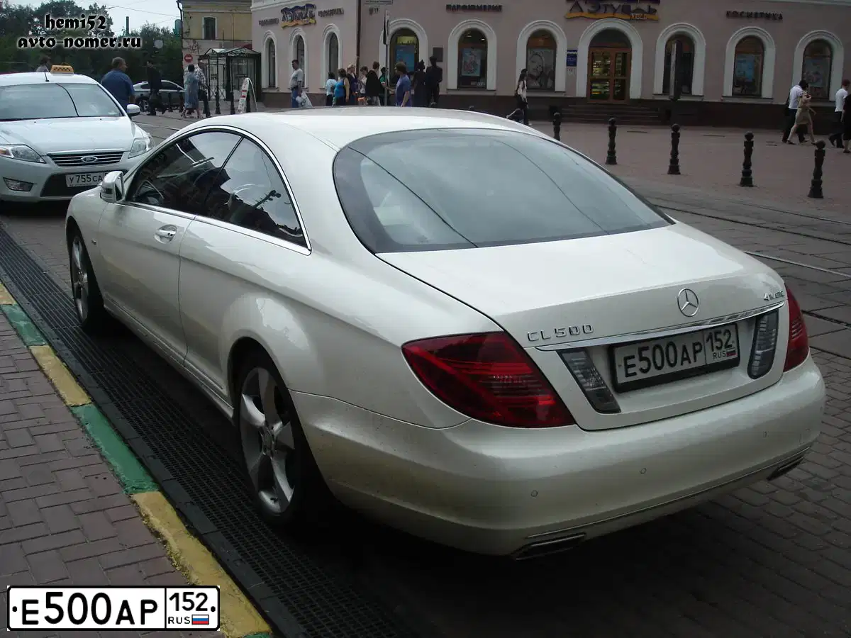 Фото автомобиля MERCEDES CL-KLASSE, 2011 — госномер Е044ХХ177. Цвет: Белый