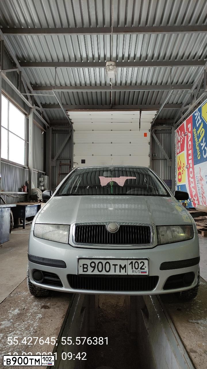 Фото автомобиля TOYOTA COROLLA, 2008 — госномер О995ТР102. Цвет: ЧЕРНЫЙ