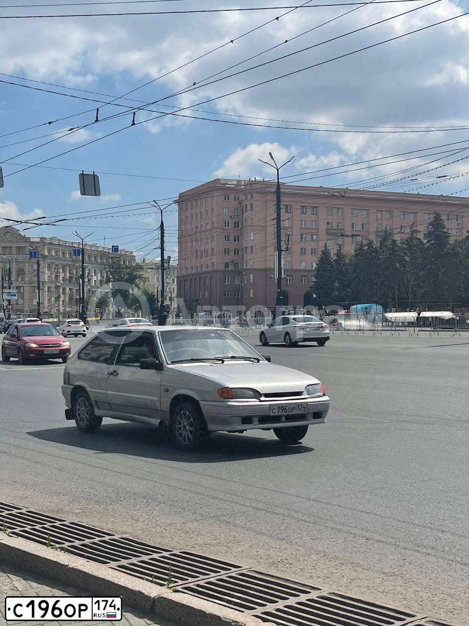 Фото автомобиля LADA 2113 SAMARA, 2008 — госномер С196ОР174. Цвет: БЕЛЫЙ