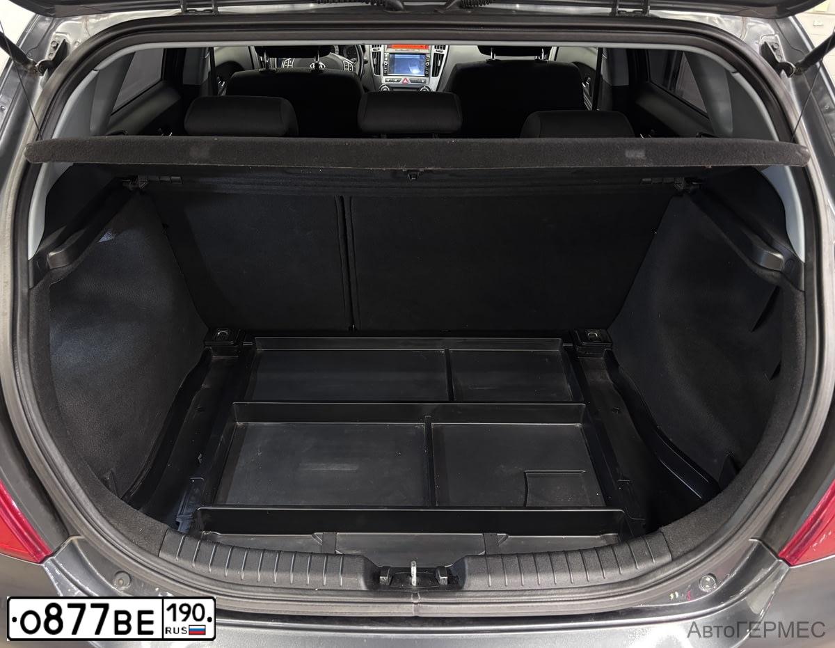 Фото автомобиля KIA CEE'D, 2009 — госномер О877ВЕ190. Цвет: СЕРЫЙ