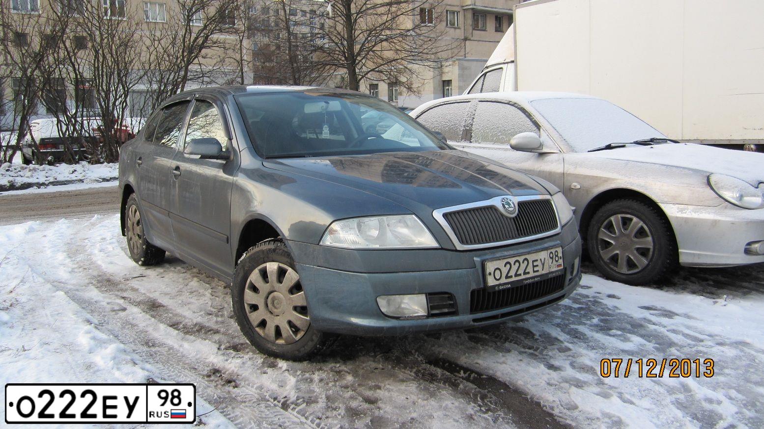 Фото автомобиля SKODA OCTAVIA, 1999 — госномер Р717АВ198. Цвет: Серебристый