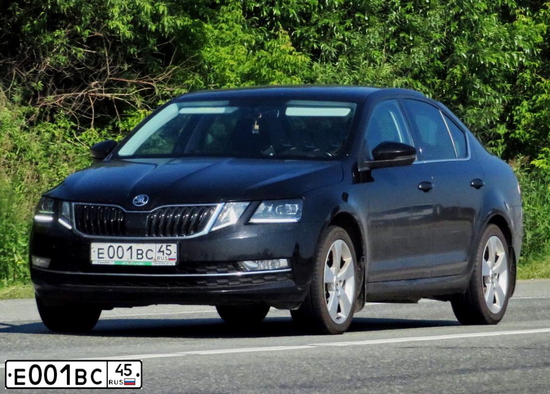 Фото автомобиля SKODA OCTAVIA, 2020 — госномер В852АВ550. Цвет: ЧЕРНЫЙ