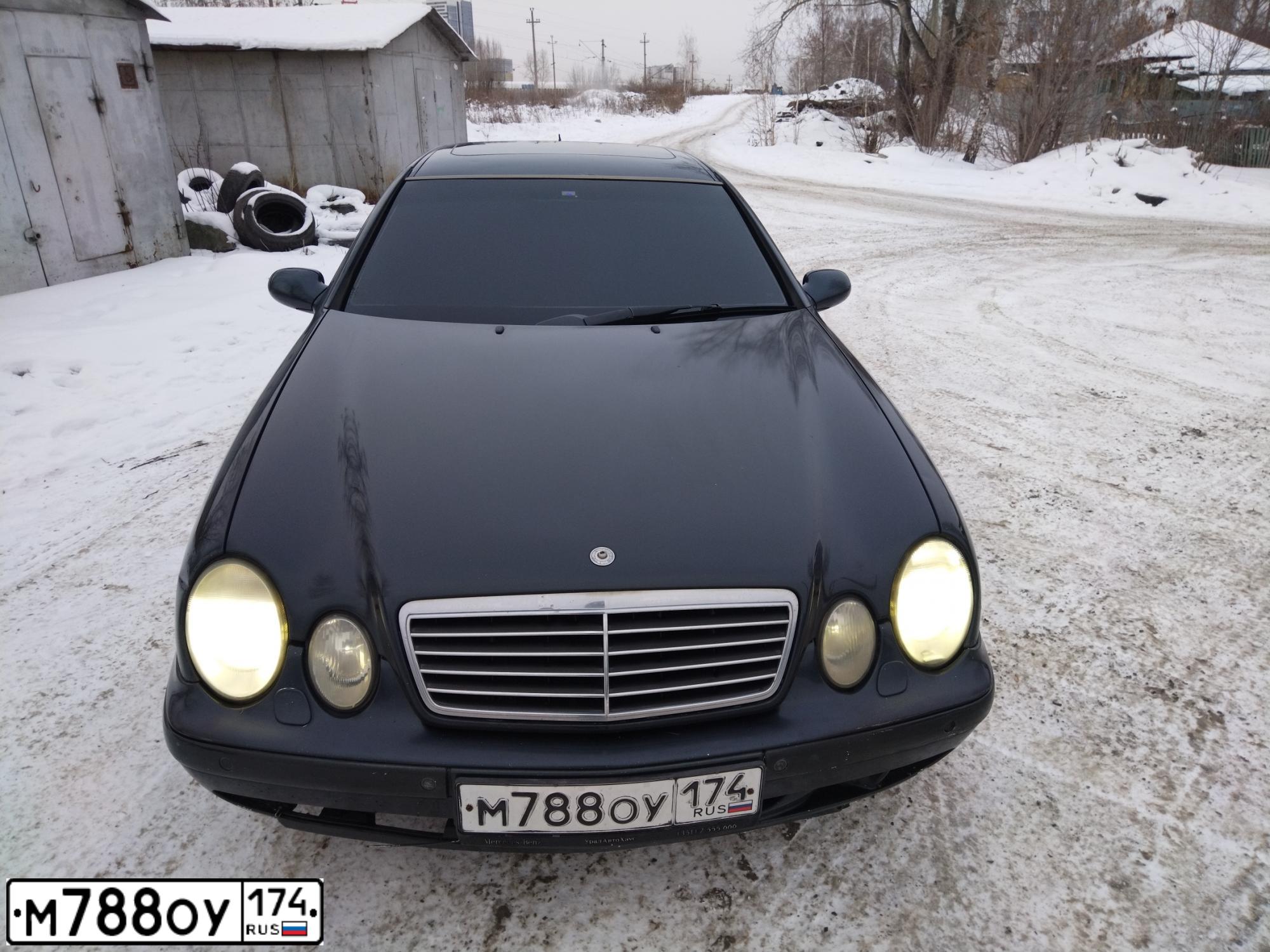 Фото автомобиля MERCEDES-BENZ CLK-CLASS, 1998 — госномер В031ТР43. Цвет: ЧЕРНЫЙ
