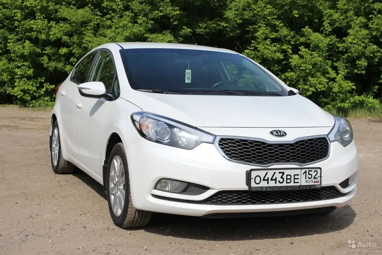 Фото автомобиля KIA CERATO, 2014 — госномер В730ХС37. Цвет: Белый