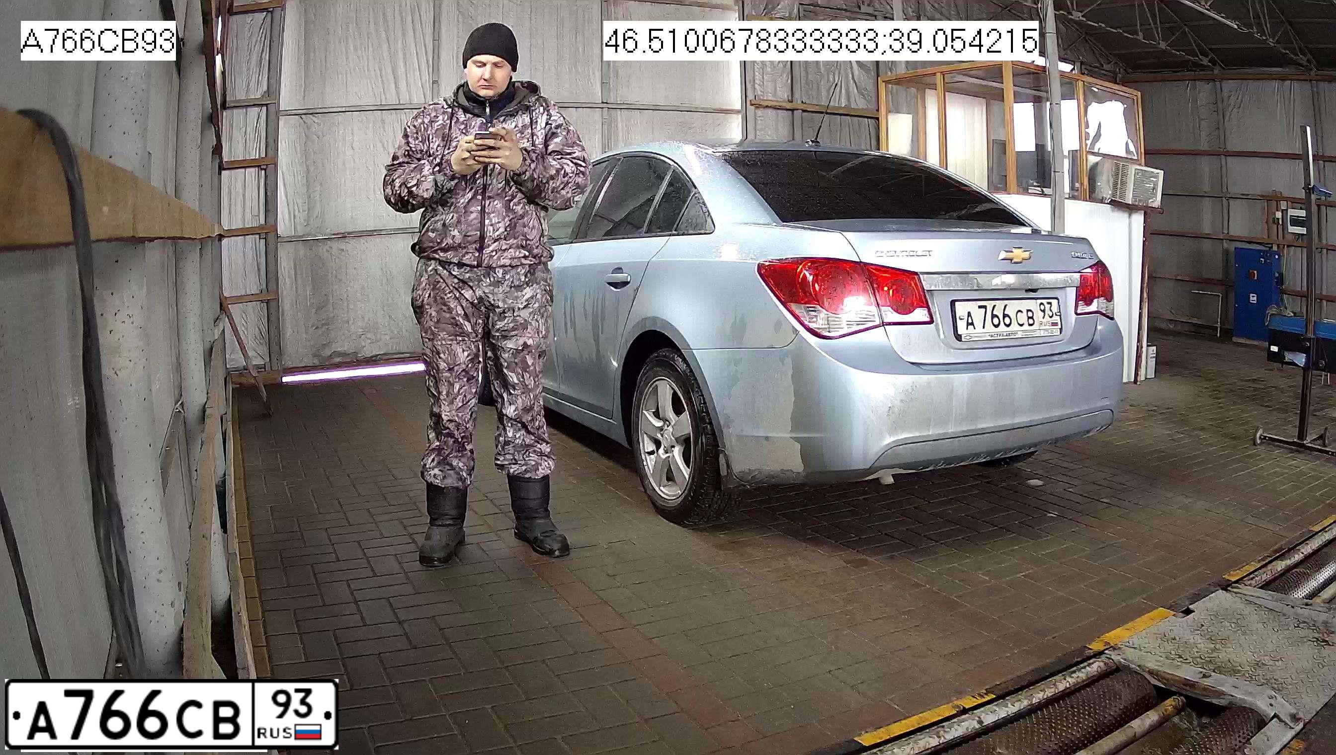 Фото автомобиля CHEVROLET CRUZE, 2010 — госномер С492УК164. Цвет: СВЕТЛО-СЕРЫЙ МЕТАЛЛИК