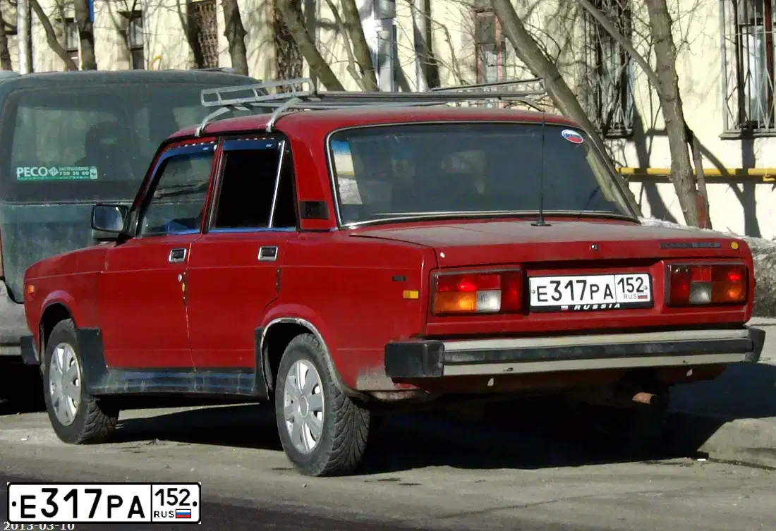 Фото автомобиля LADA 2105, 1996 — госномер Н734НУ77. Цвет: ВИШНЕВЫЙ